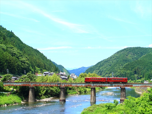 長良川鉄道の観光列車ながら