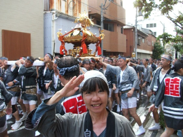 祭りの一人参加にはまっています!
