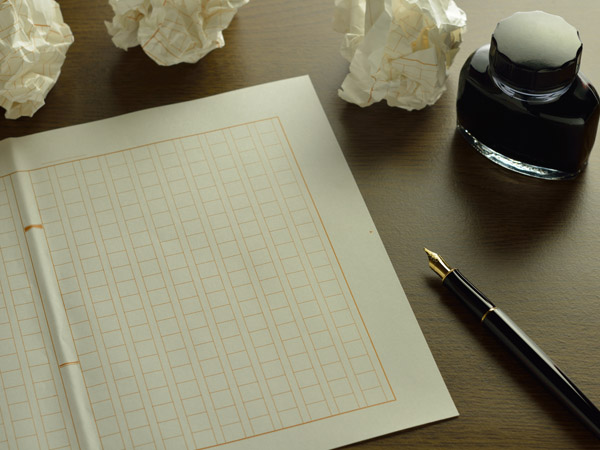 校正や割り付けに四苦八苦。文集「あかね1号」の誕生
