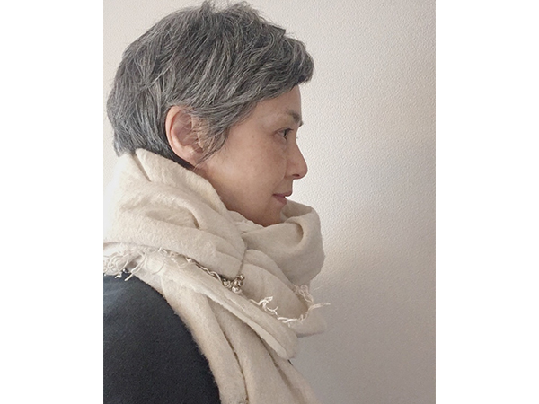 青木沙織里さんの教えるストール活用術