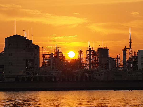 新居浜市の工場
